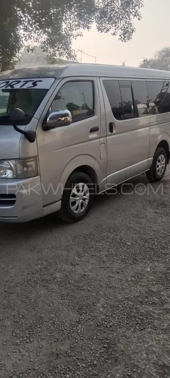 Toyota Hiace 2007 for Sale in Nowshera Image-1