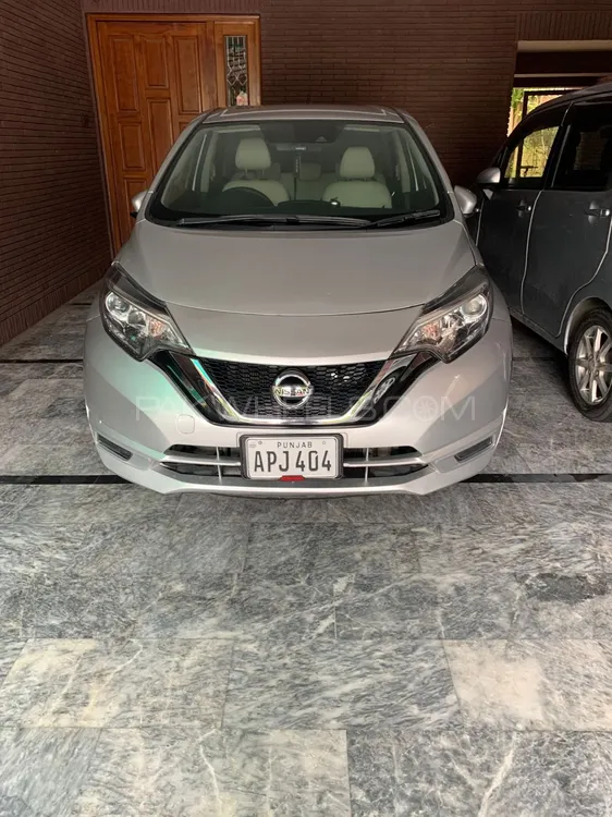 Nissan Note 2018 for Sale in Lahore Image-1