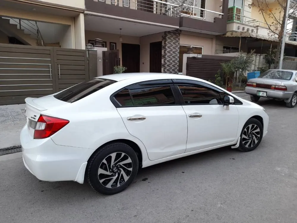 Honda Civic 2016 for Sale in Islamabad Image-1
