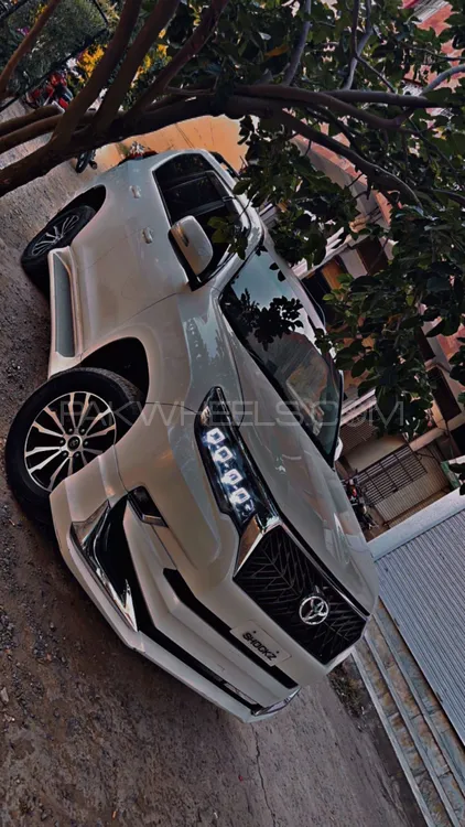Toyota Prado 2010 for Sale in Islamabad Image-1