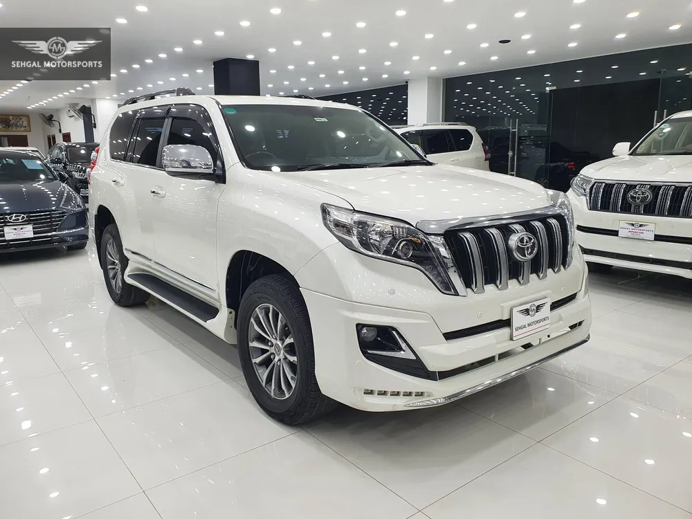 Toyota Prado 2011 for Sale in Islamabad Image-1