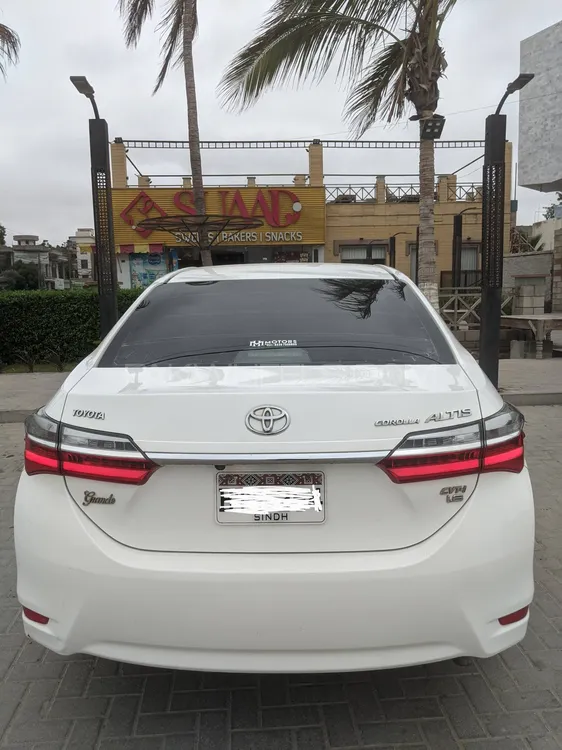 Toyota Corolla 2020 for Sale in Karachi Image-1