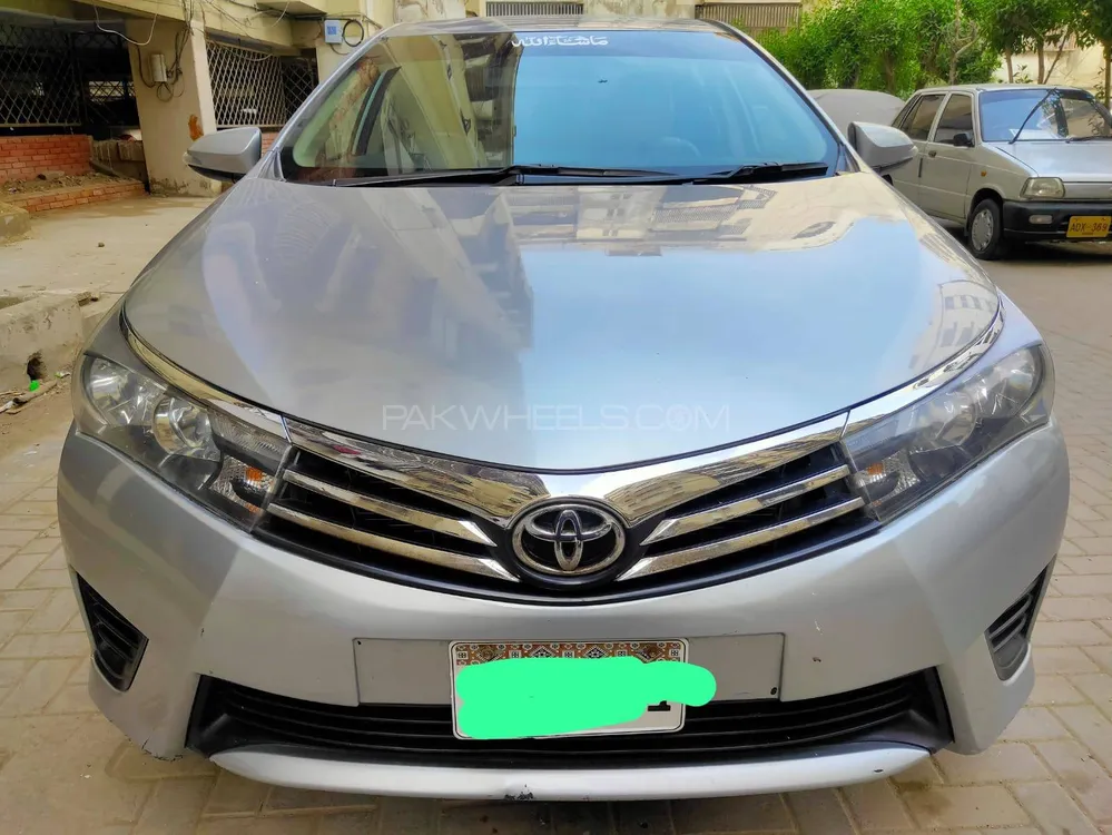 Toyota Corolla 2015 for Sale in Karachi Image-1