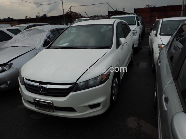 Honda Stream 2007 for Sale in Lahore Image-1