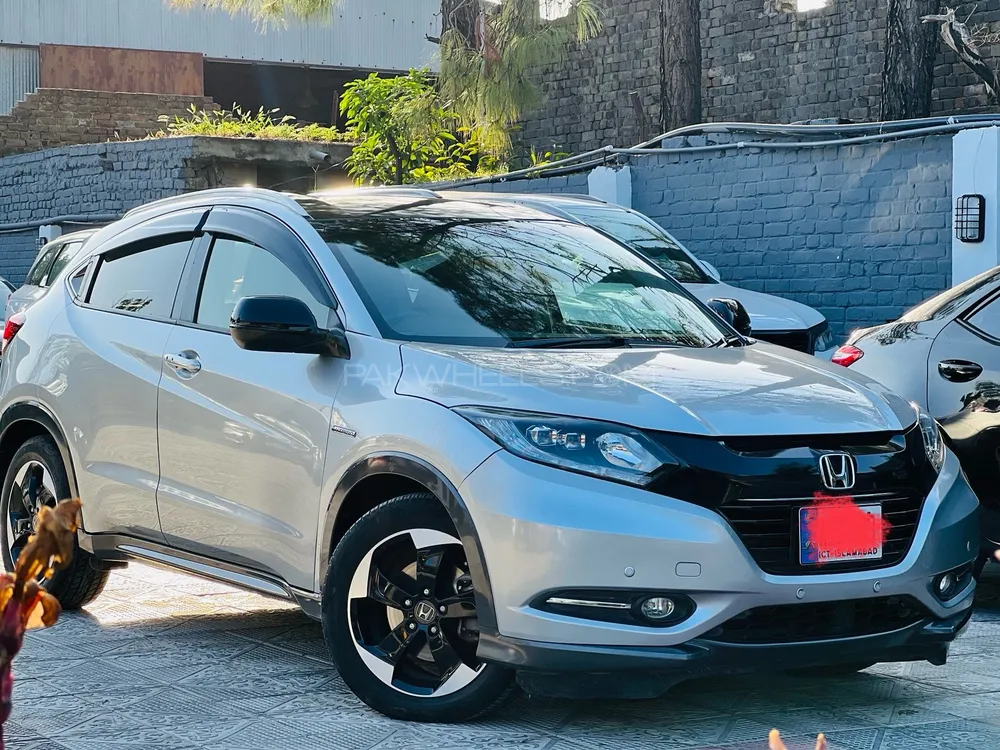 Honda Vezel 2014 for Sale in Islamabad Image-1