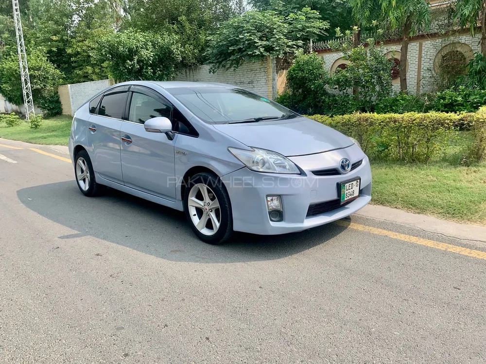 Toyota Prius 2010 for Sale in Jhelum Image-1