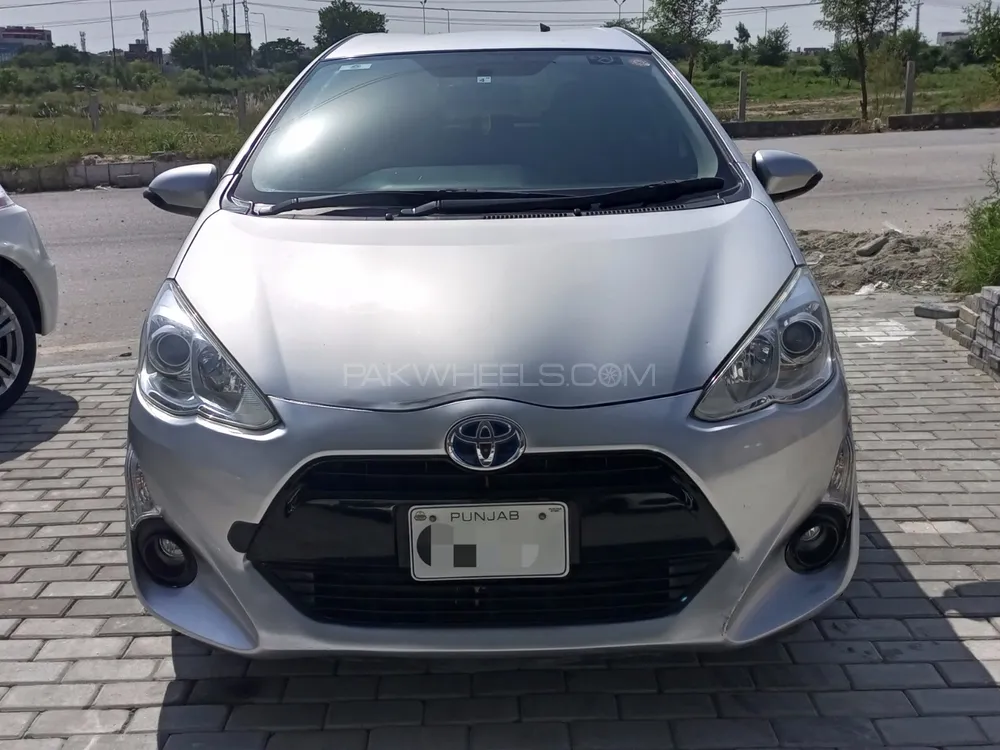 Toyota Aqua 2015 for Sale in Islamabad Image-1