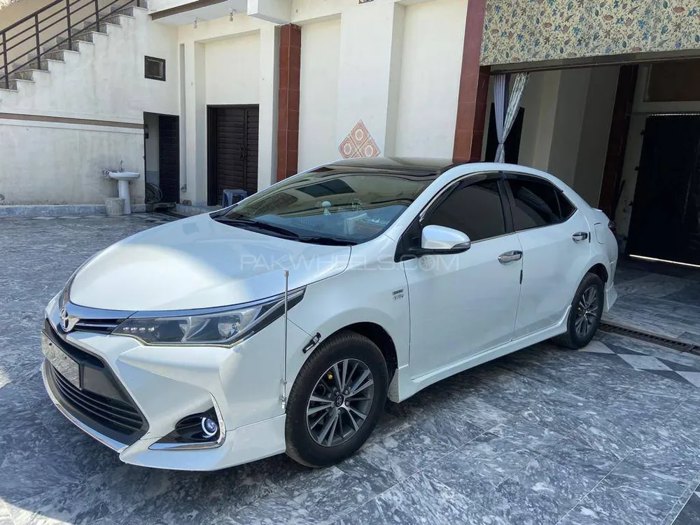 Toyota Corolla 2014 for Sale in Nowshera Image-1