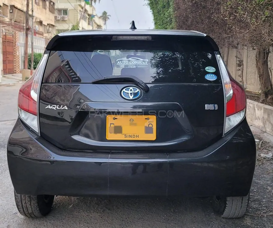 Toyota Aqua 2015 for Sale in Karachi Image-1
