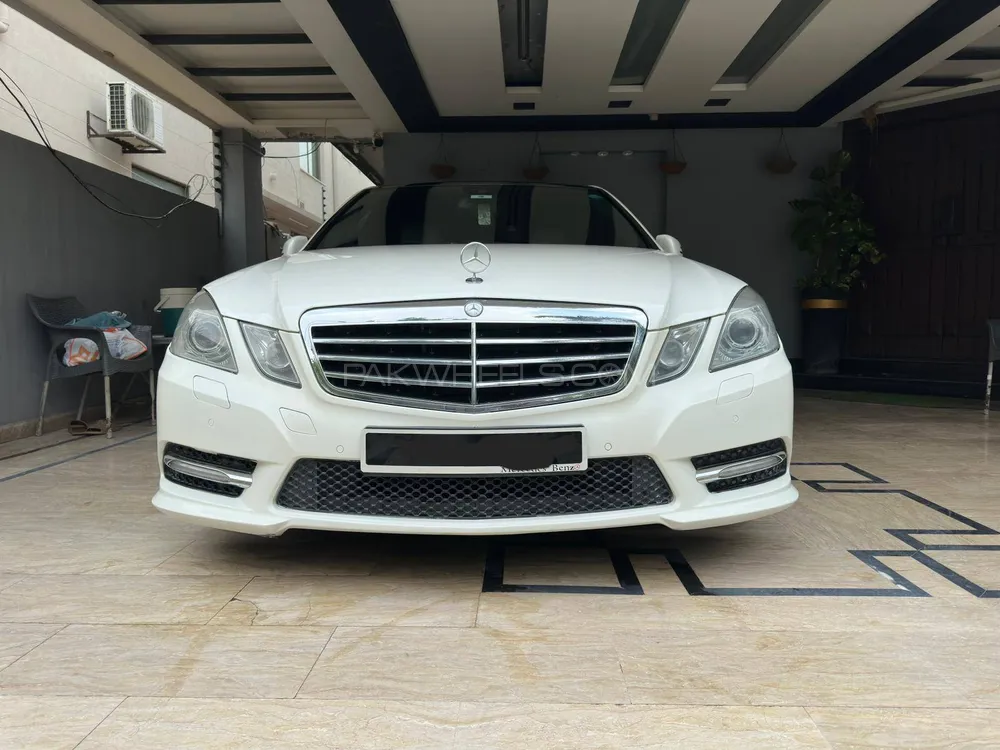 Mercedes Benz E Class 2011 for Sale in Lahore Image-1