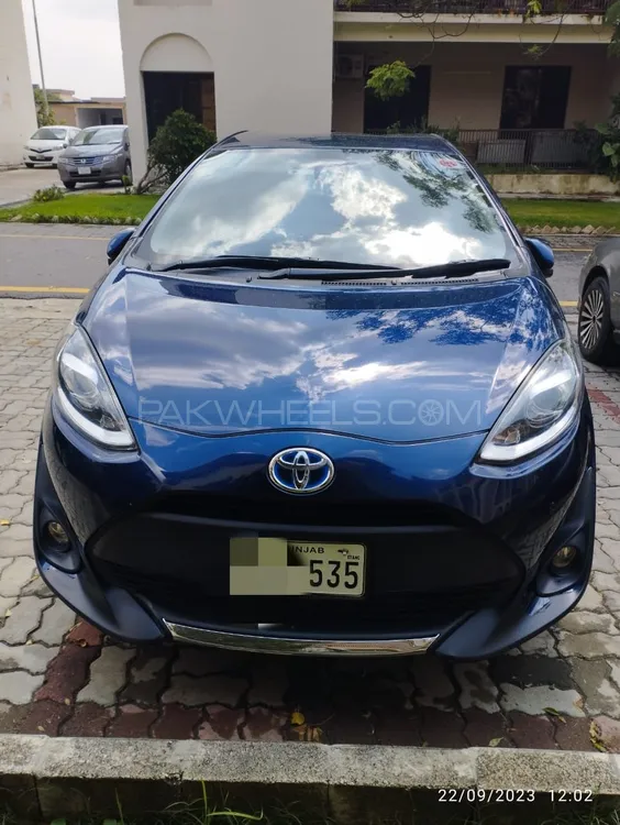 Toyota Aqua 2020 for Sale in Islamabad Image-1