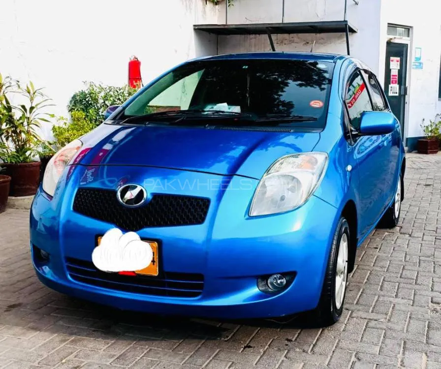 Toyota Vitz 2007 for Sale in Karachi Image-1