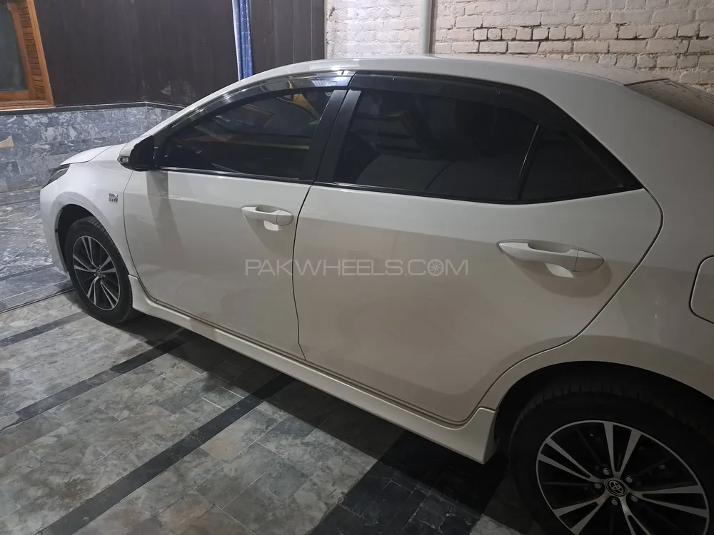 Toyota Corolla 2019 for Sale in Peshawar Image-1