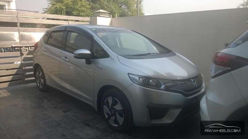 Honda Fit 2015 for Sale in Lahore Honda Fit 2015 for Sale in Lahore Image-2