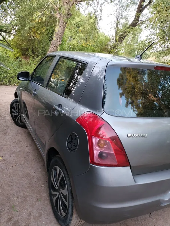 Suzuki Swift 2012 for Sale in Khanewal Image-1
