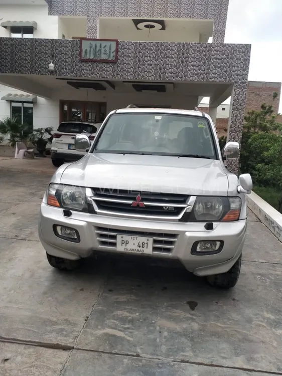 Mitsubishi Pajero 2001 for Sale in Multan Image-1