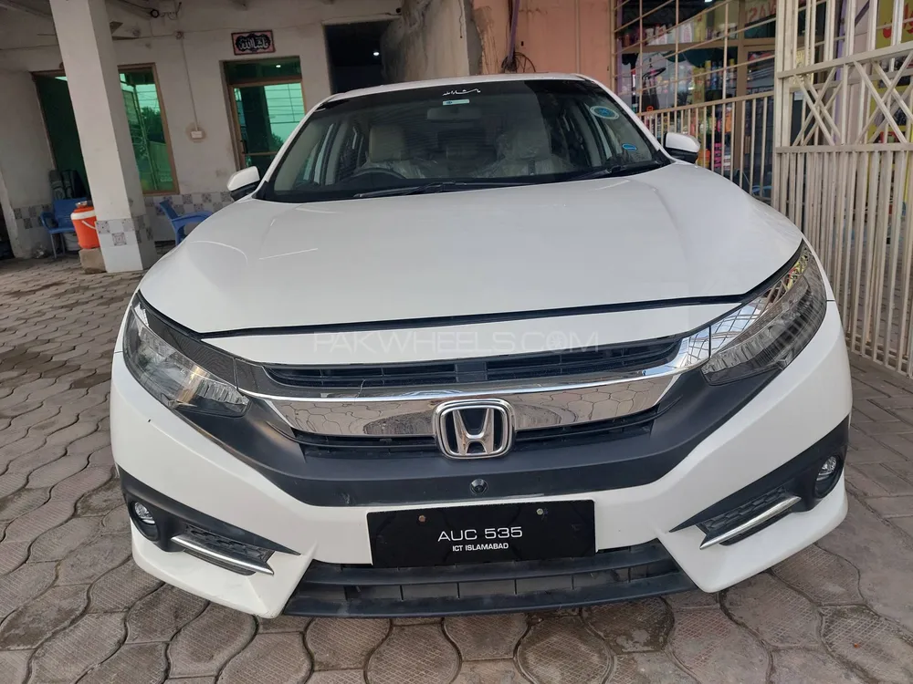 Honda Civic 2020 for Sale in Peshawar Image-1