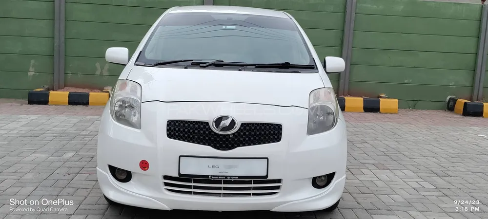 ٹویوٹا ویٹز 2006 for Sale in پشاور Image-1