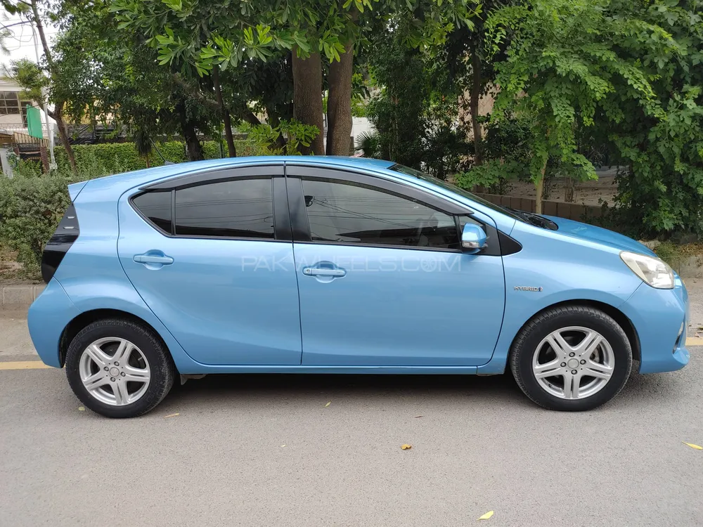 Toyota Aqua 2012 for Sale in Peshawar Image-1