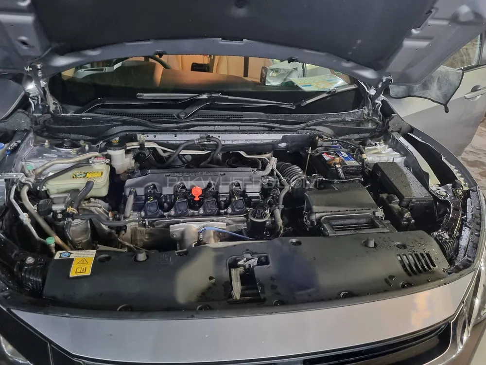 Honda Civic 2018 for Sale in Hyderabad Image-1