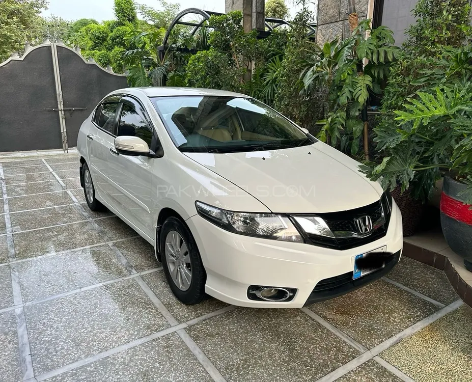 Honda City 2017 for Sale in Islamabad Image-1
