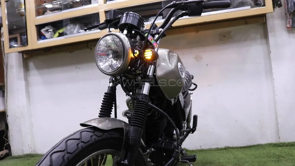 راوی Piaggio Storm 125 2023 for Sale Image-1