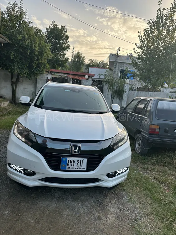 Honda Vezel 2014 for Sale in Abbottabad Image-1