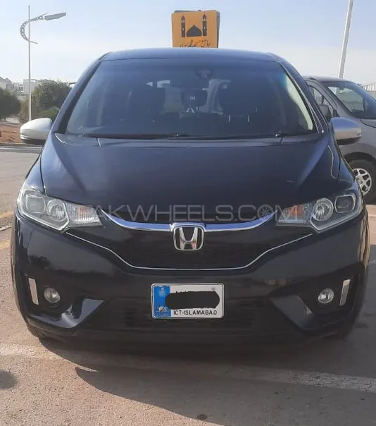 Honda Fit 2016 for Sale in Rawalpindi Image-1