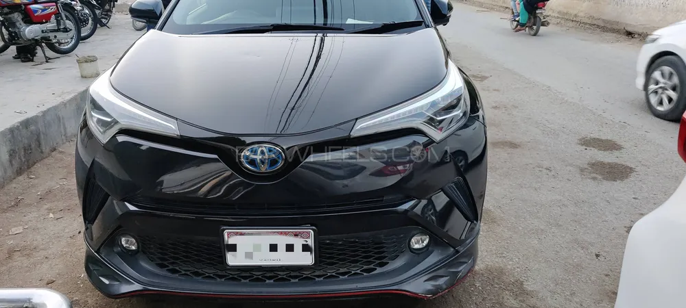 Toyota C-HR 2018 for Sale in Karachi Image-1