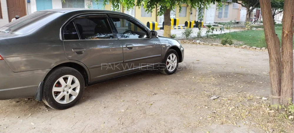 Honda Civic 2004 for Sale in Khanewal Image-1