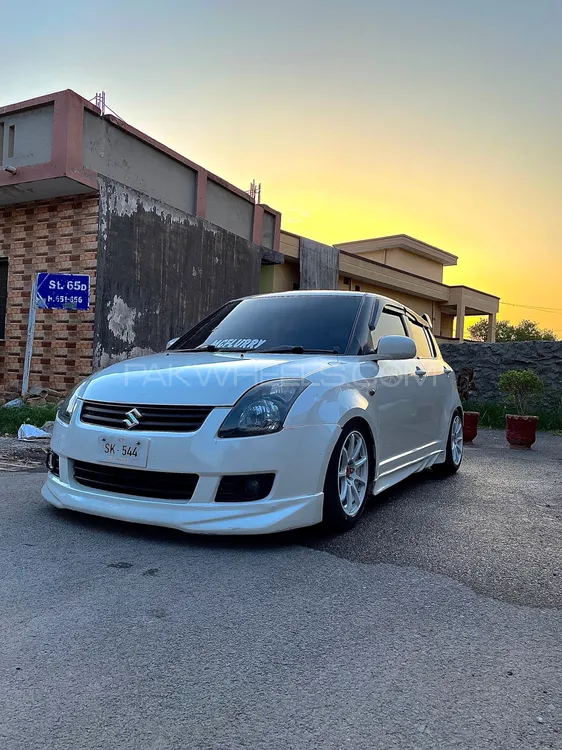Suzuki Swift 2011 for Sale in Islamabad Image-1