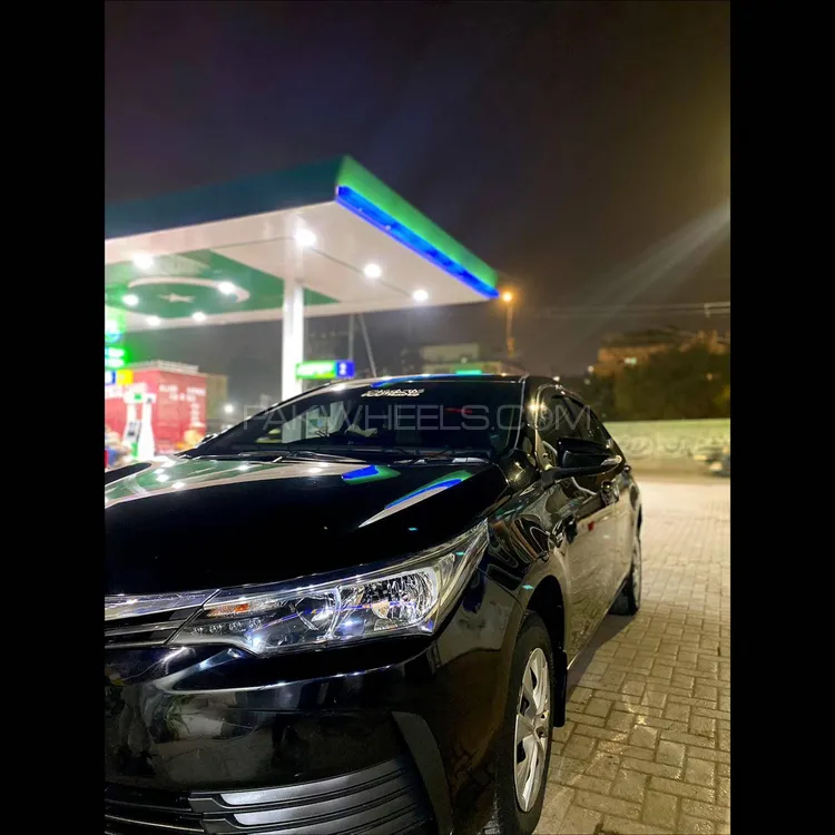 Toyota Corolla 2019 for Sale in Karachi Image-1