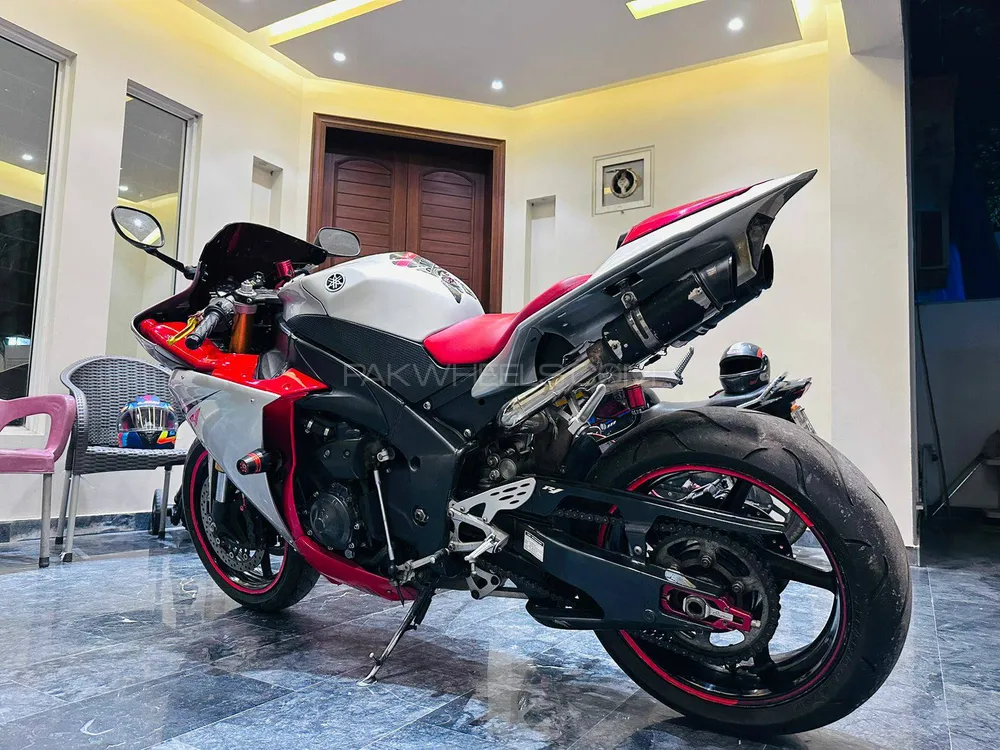 Yamaha YZF-R1 2009 for Sale Image-1