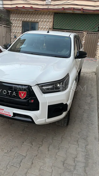 Toyota Hilux 2023 for Sale in Bahawalpur Image-1