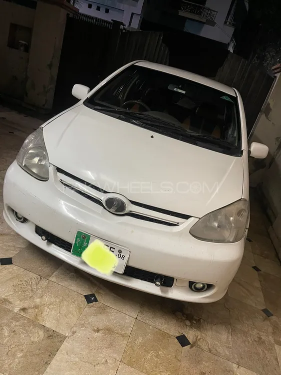 Toyota Platz 2003 for Sale in Gujranwala Image-1