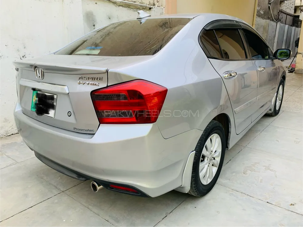 Honda City 2018 for Sale in Lahore Image-1