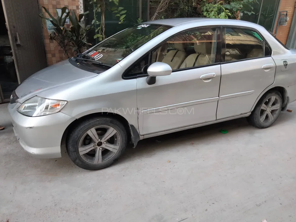 Honda City 2005 for Sale in Lahore Image-1