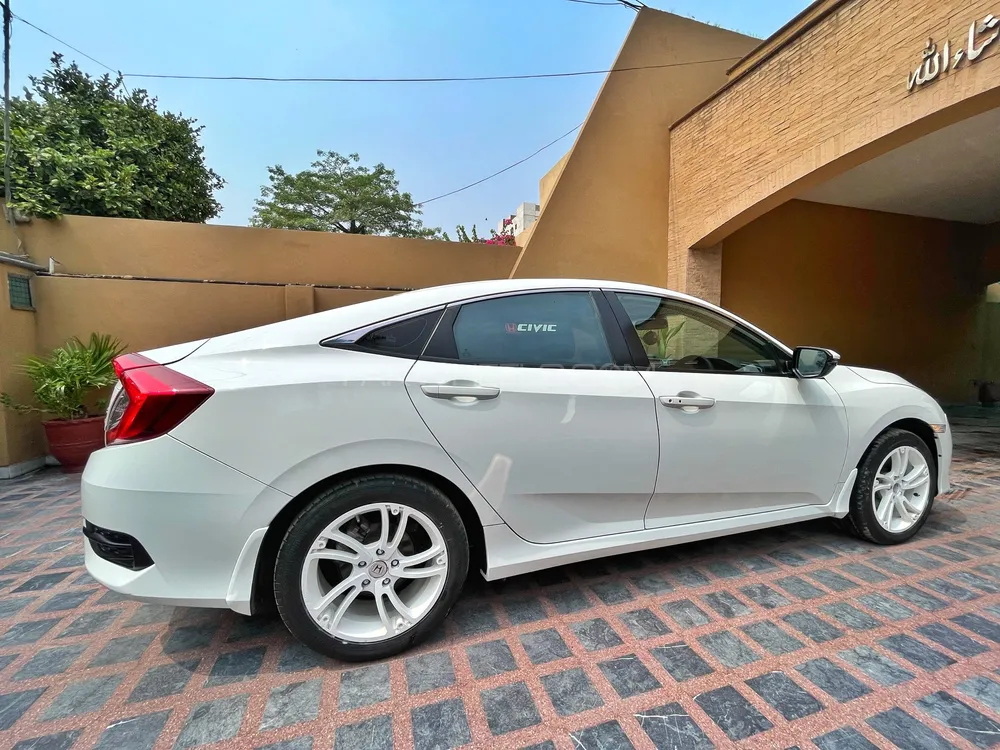 Honda Civic 2016 for Sale in Lahore Image-1