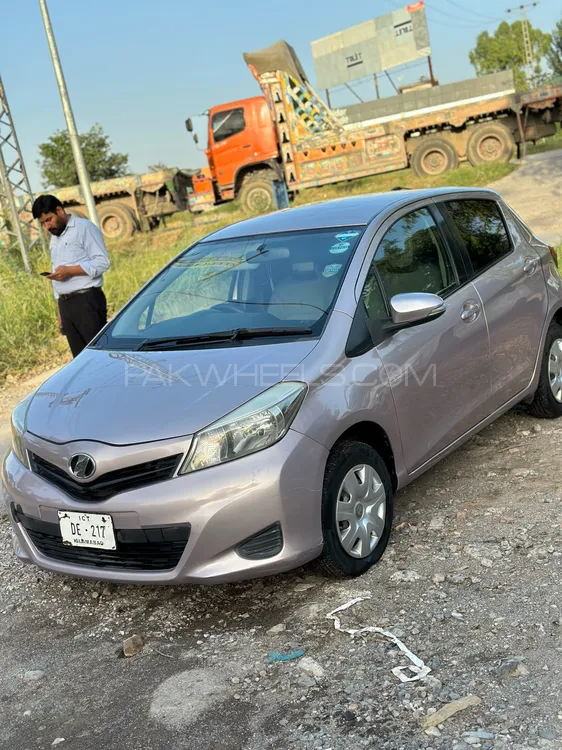 Toyota Vitz 2011 for Sale in Taxila Image-1