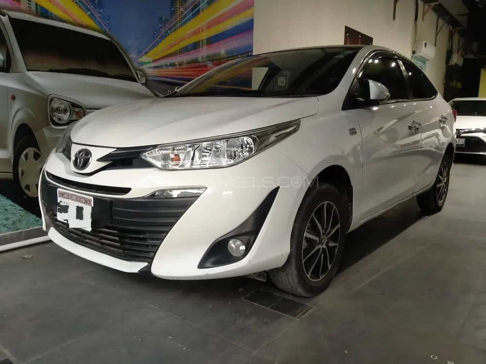Toyota Yaris Sedan 2022 for Sale in Karachi Image-1