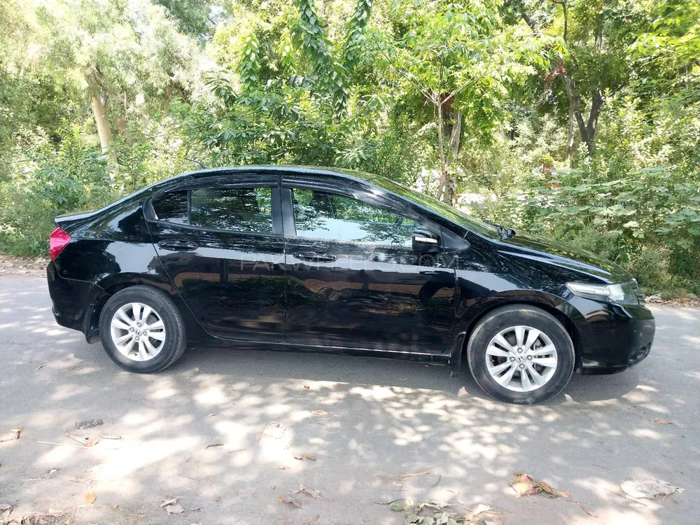 Honda City 2015 for Sale in Lahore Image-1