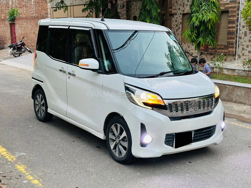Mitsubishi EK Custom 2015 for Sale in Faisalabad Image-1