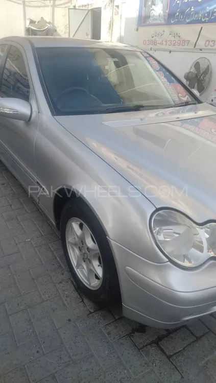 Mercedes Benz C Class 2003 for Sale in Lahore Image-1