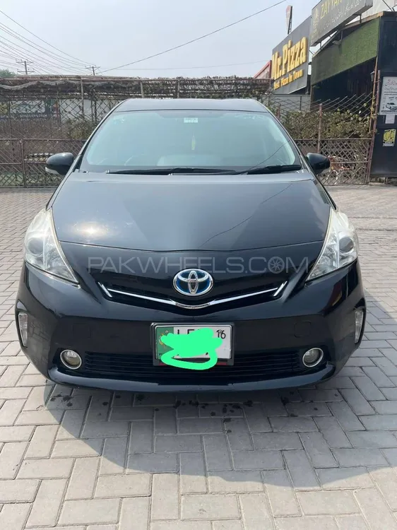 Toyota Prius 2013 for Sale in Lahore Image-1