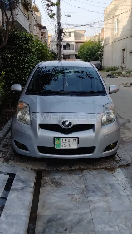 Toyota Vitz 2009 for Sale in Lahore Image-1