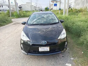 Toyota Aqua S 2013 for Sale