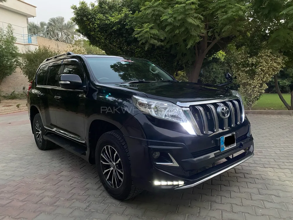 Toyota Prado 2013 for Sale in Multan Image-1