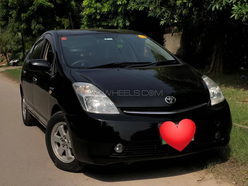 Toyota Prius 2008 for Sale in Lahore Image-1