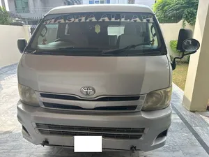 Toyota Hiace DX 2006 for Sale