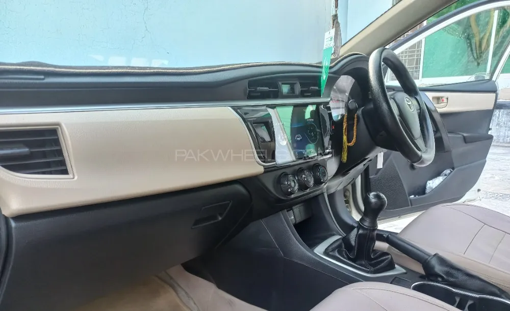 Toyota Corolla 2016 for Sale in Mandi bahauddin Image-1